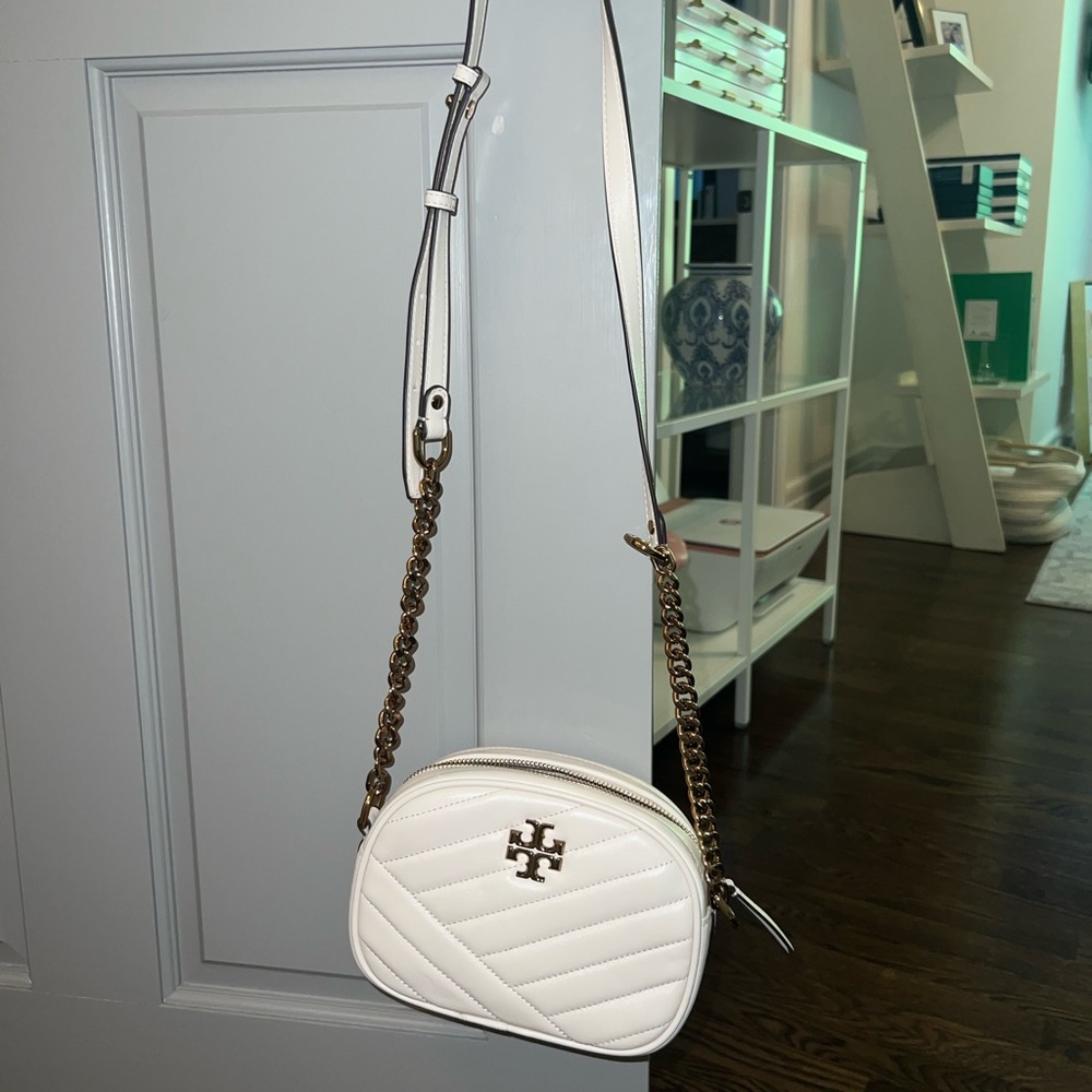 Tory Burch Kira Chevron Small Camera Bag